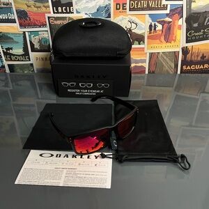Oakley Holbrook Sunglasses Polarized Red/Purple Lens
Black Frame
